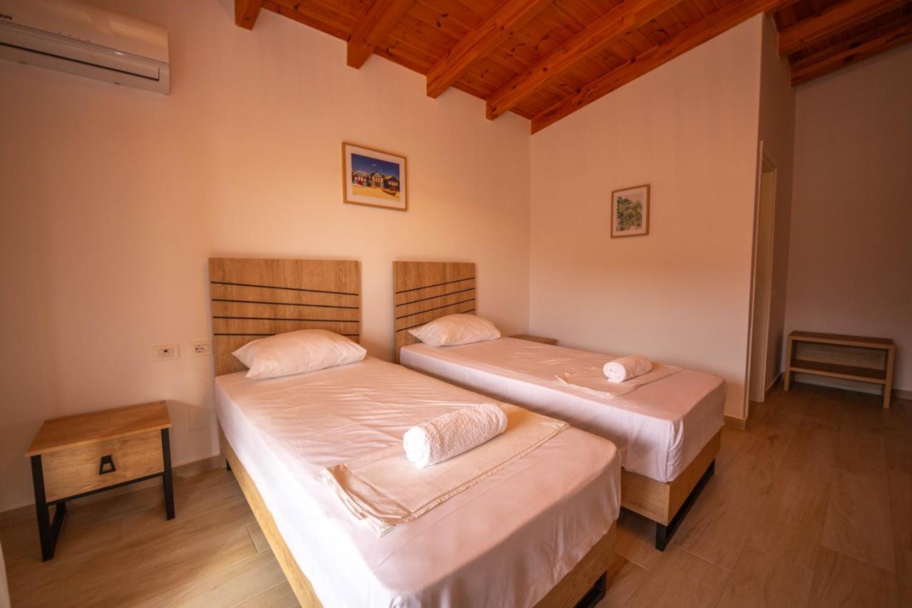 Villa Rondo Himarë Exterior foto
